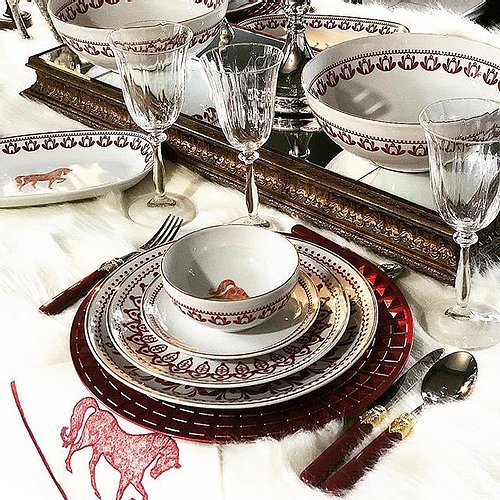 HORSE LUCK COLLECTION-RED 10'LU TABAK SETİ (71 PARÇA)